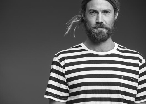 chris-del-moro-banks-comrade-02